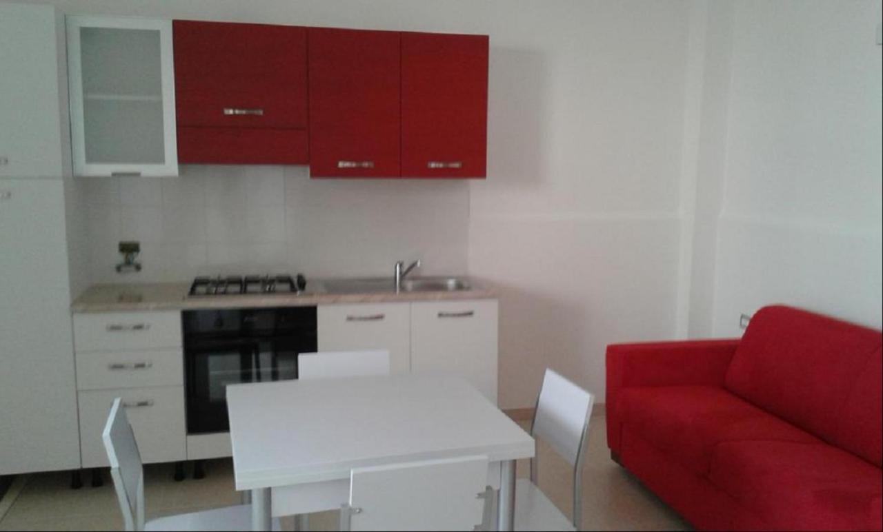 Malvarosa Apartments Porto Cesareo Eksteriør billede