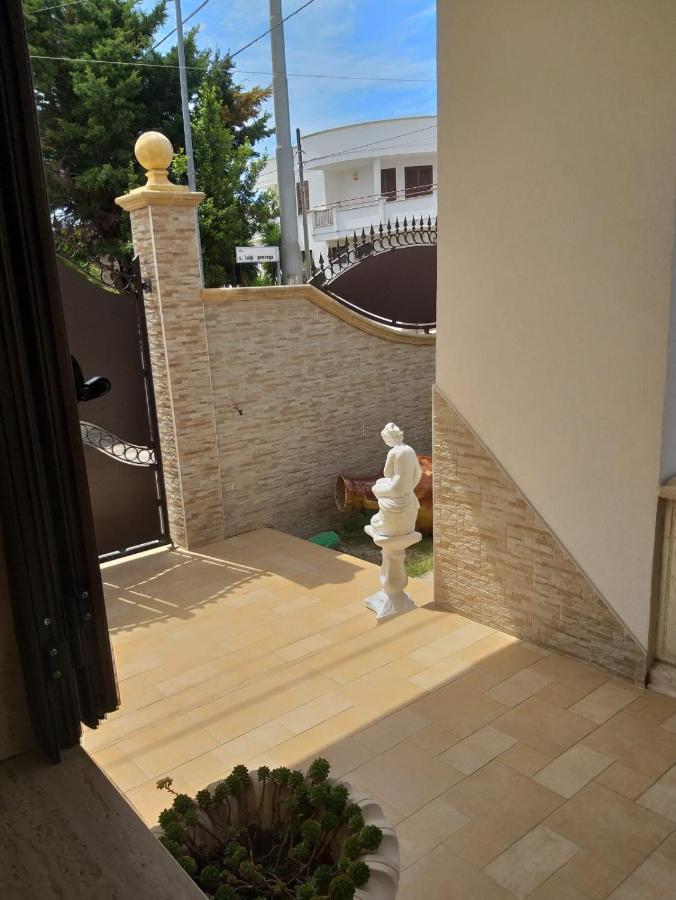 Malvarosa Apartments Porto Cesareo Eksteriør billede